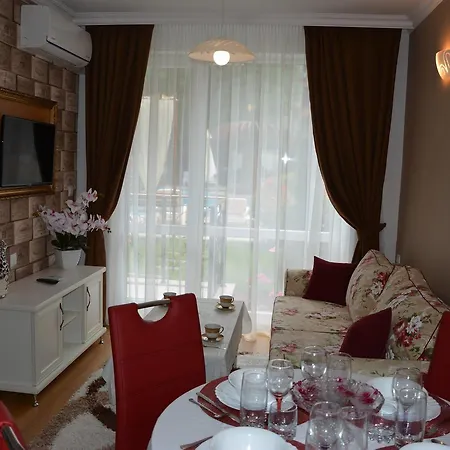 Sweet 4 Bed & Breakfast 3*