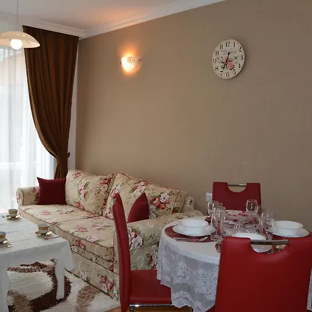 Sweet 4 Bed and Breakfast 3*